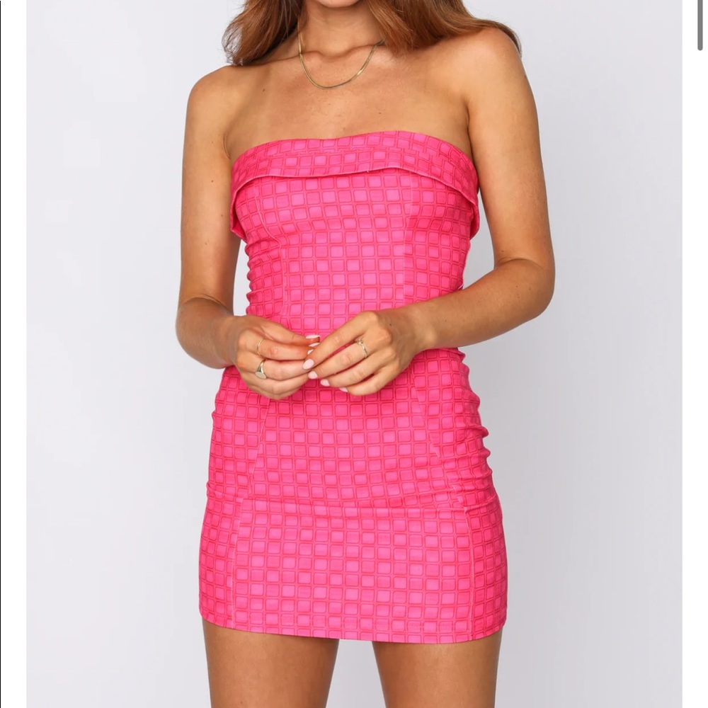 COPY - Got me Hooked Mini Dress Hot Pink Size small, Whitefox